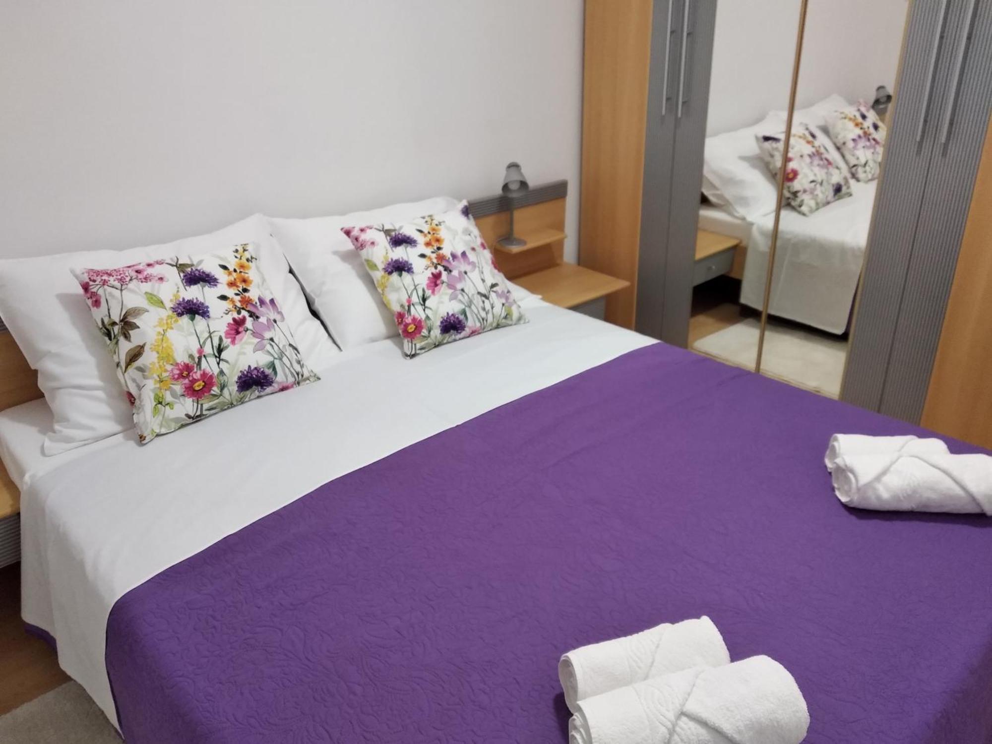 Apartment Savic Starigrad Paklenica Exterior foto
