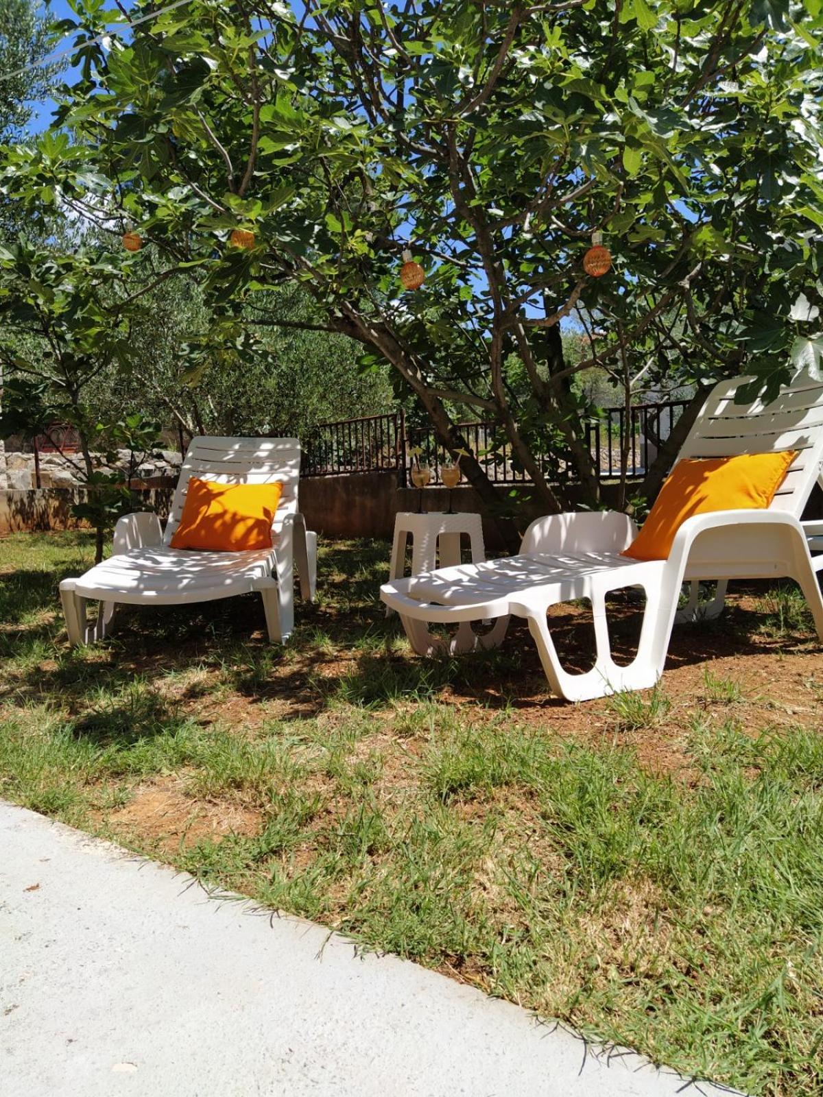 Apartment Savic Starigrad Paklenica Exterior foto