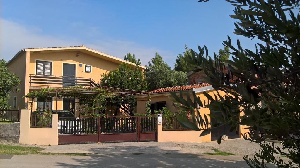 Apartment Savic Starigrad Paklenica Exterior foto